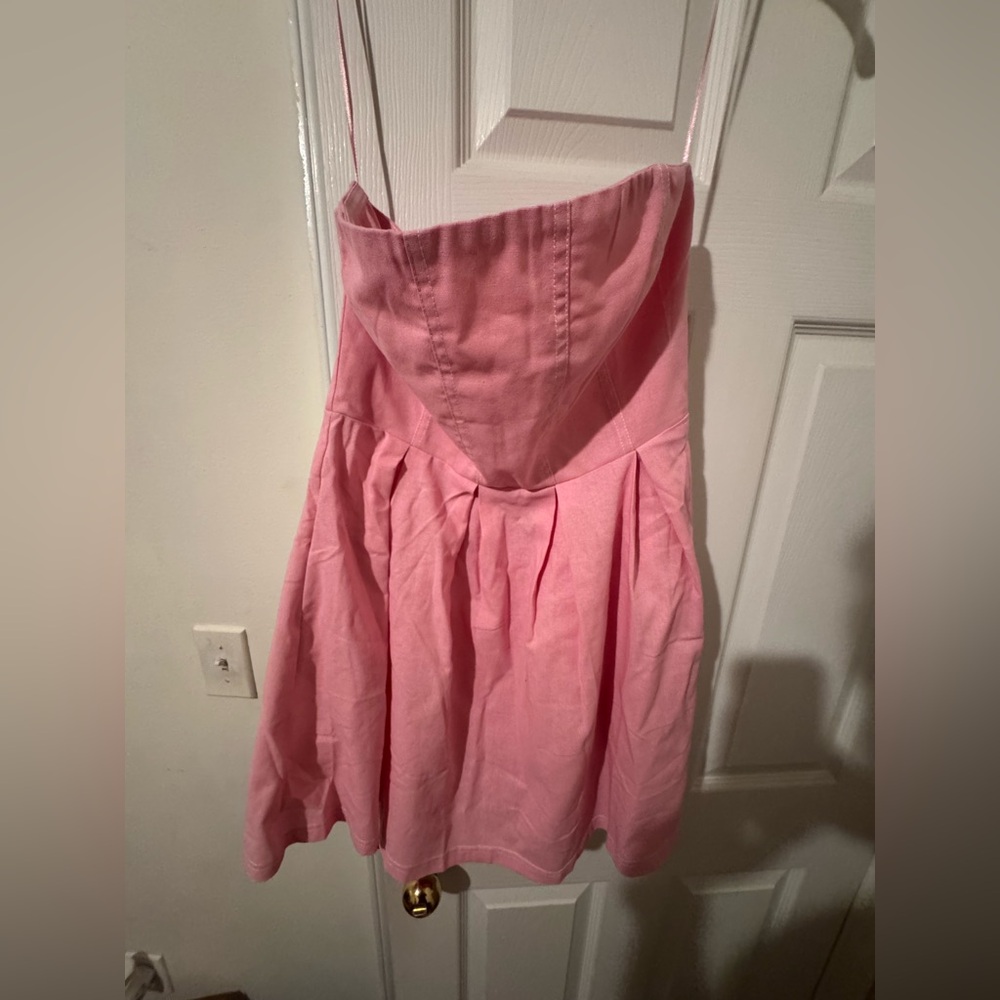 Chic Pink Strapless Dress